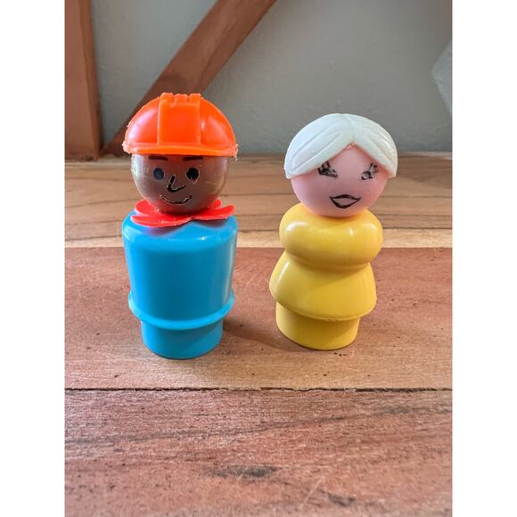 Vintage Fisher Price Little People Woman and Man Figure Lot - Picture 1 of 2